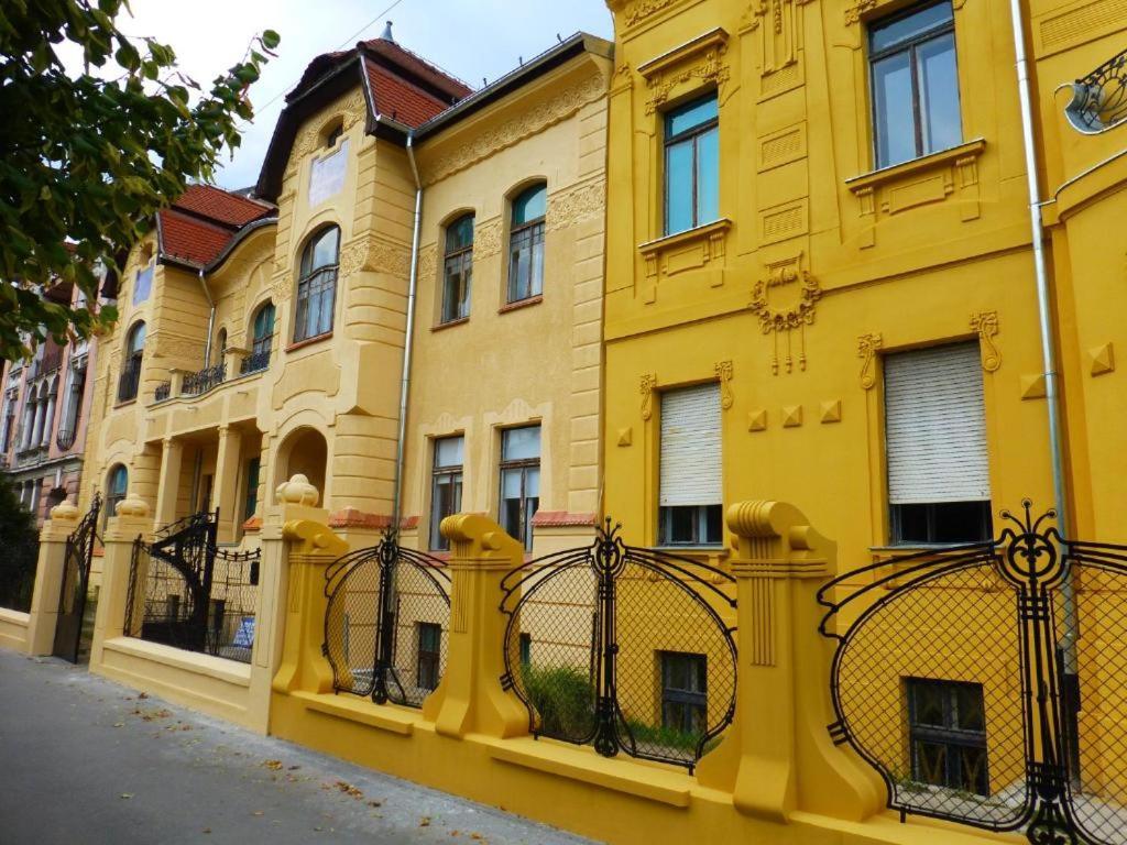 Konzul -Top Apartment, Strict Center, Parking Osijek Exterior foto